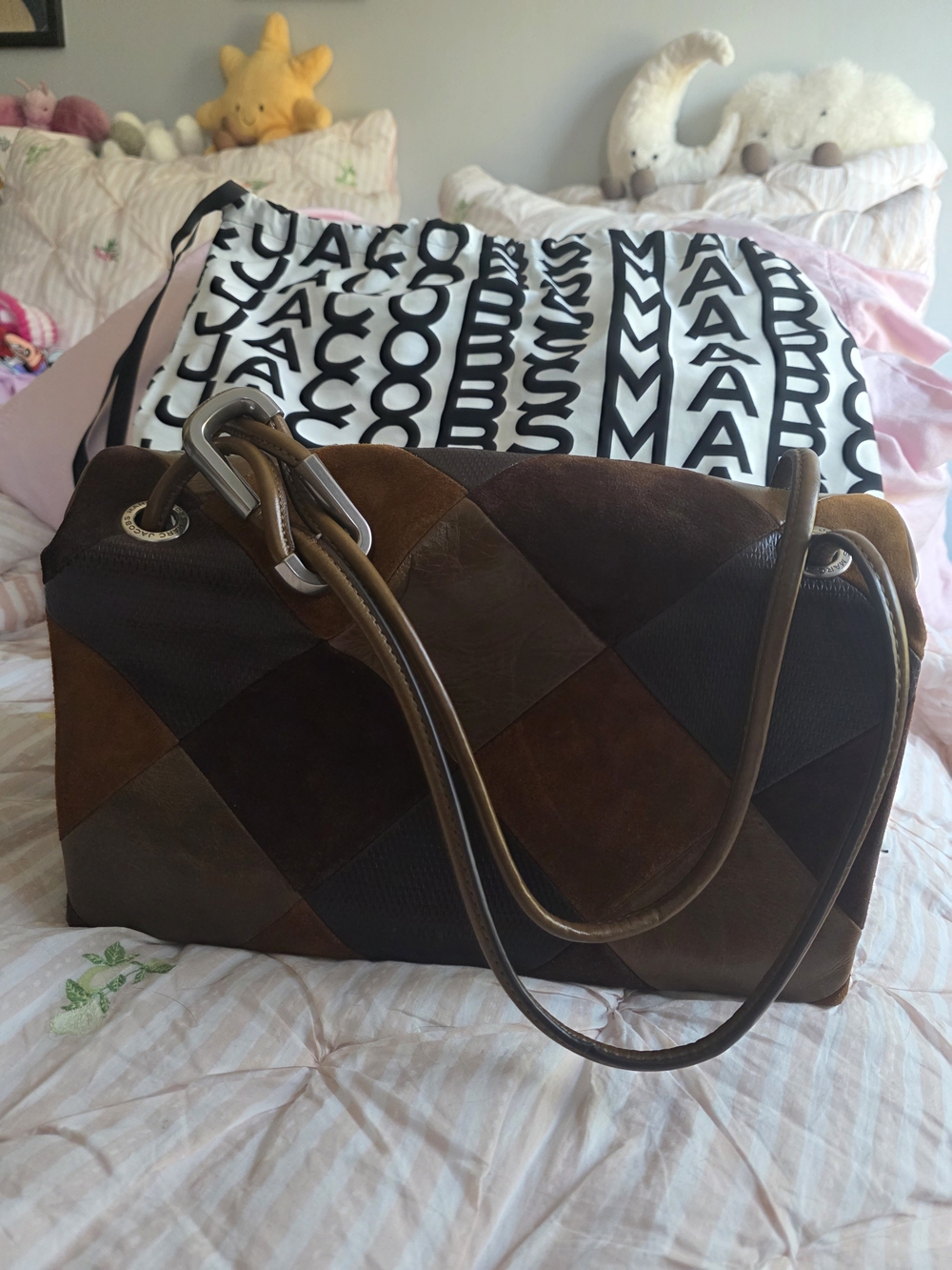 Marc Jacobs Patchwork Diamond-Panel Shoulder Bag in Brown Tones - Picture 5 of 11